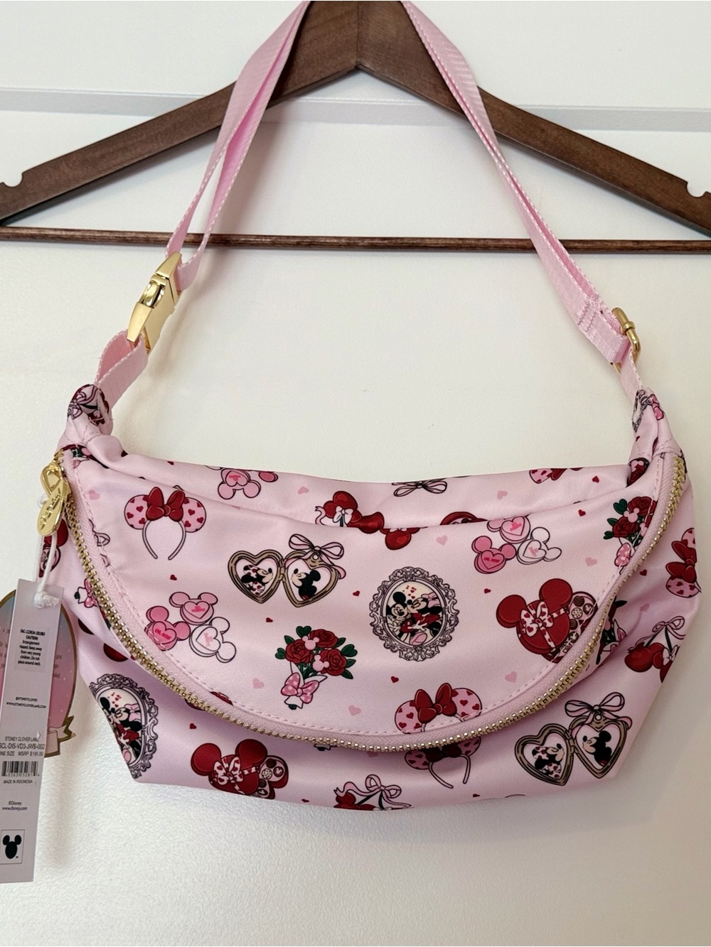 NWT Disney Parks Stoney Clover Lane Mickey Minnie Valentine’s Day Belt Bag